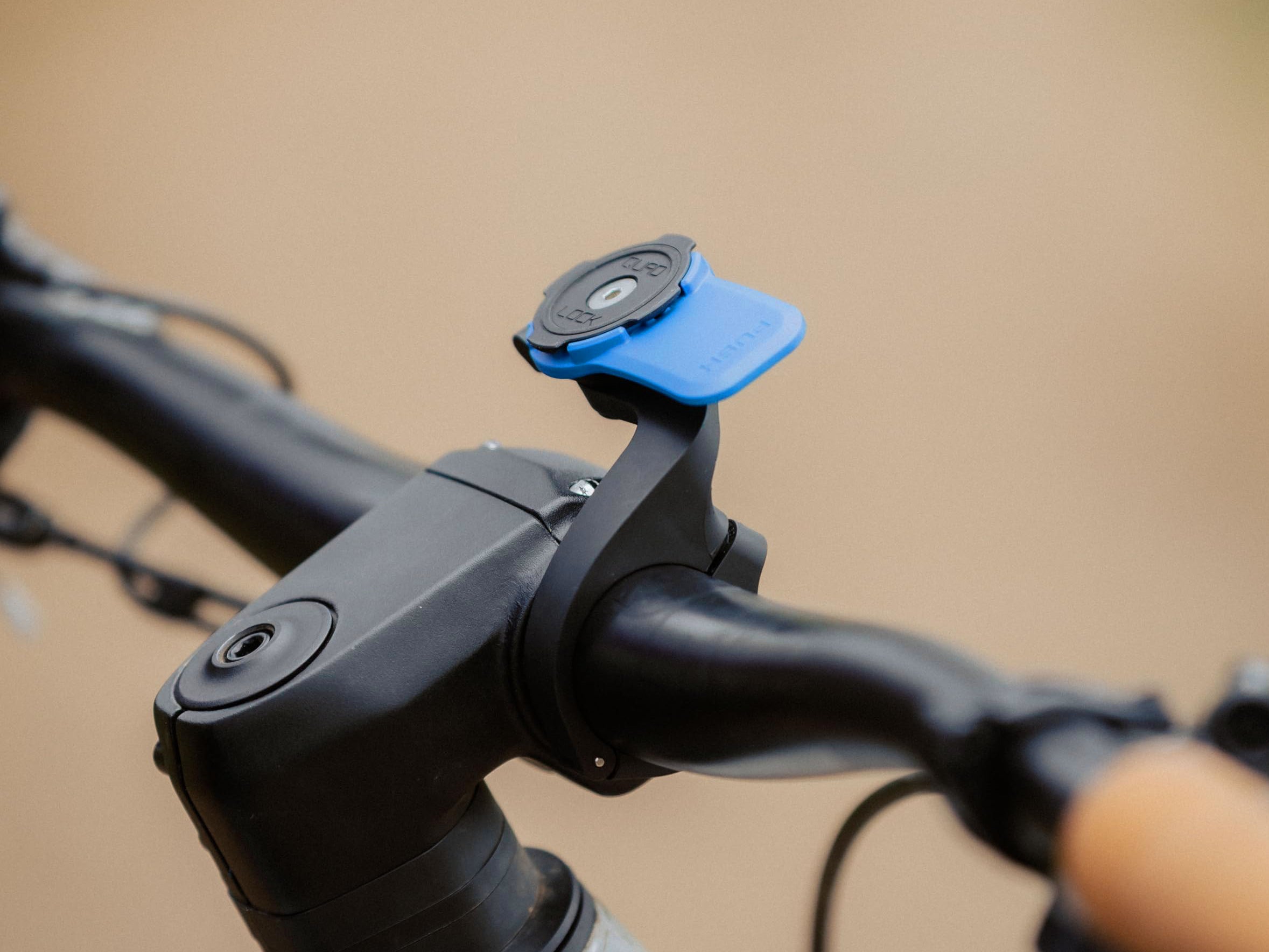 Quad Lock Out Front Mount (V3)